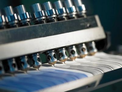 上海唯一的中國制筆工業(yè)基地通過復(fù)評,晨光樹立筆業(yè)標(biāo)桿